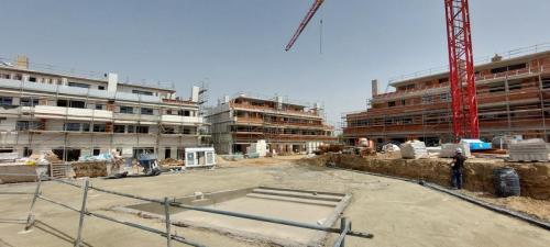 Promoción de 70 viviendas con piscina y urbanización privada en Villalbilla (Madrid)